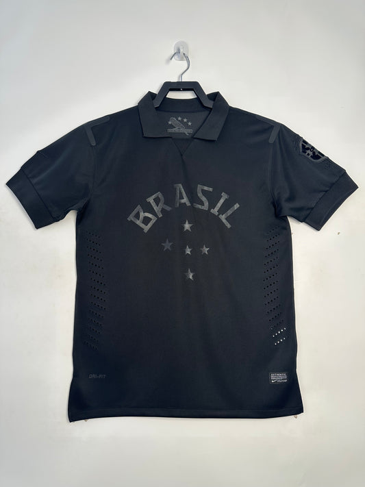 2014 Selección Brasil equipacion 5 estrellas