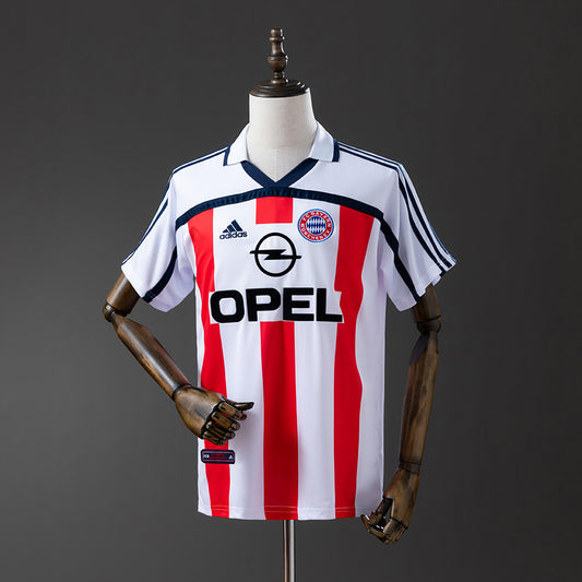 00-02 Bayern de Munich segunda equipación