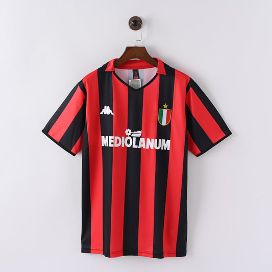 88-89 AC Milan primera equipacion