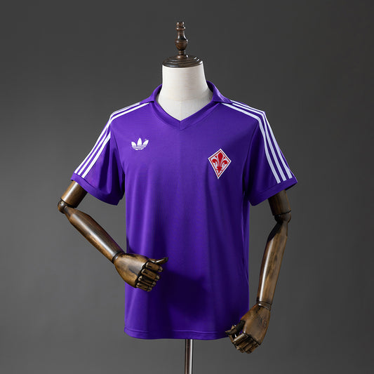 80-81 Fiorentina primera equipación