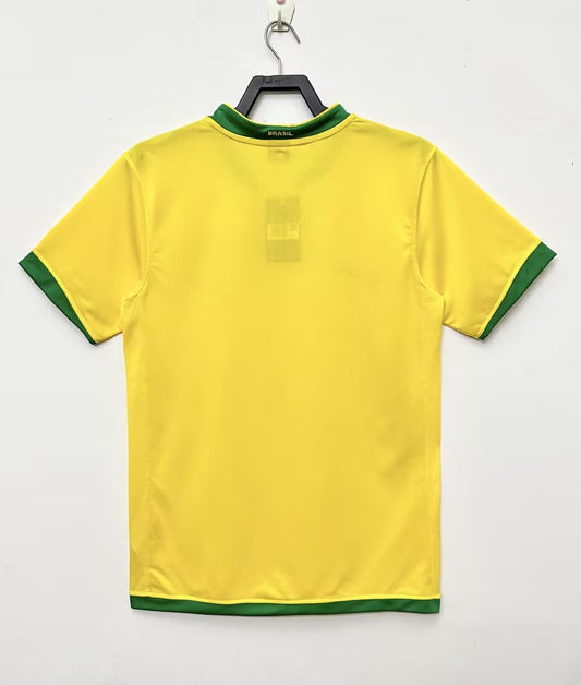 06 Selección Brasil primera equipacion