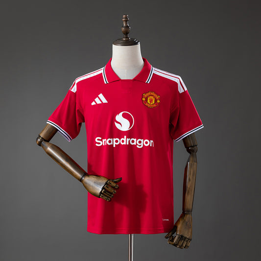 26-27 Manchester United primera equipación