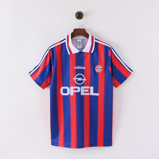 95-97 Bayern de Munich primera equipacion
