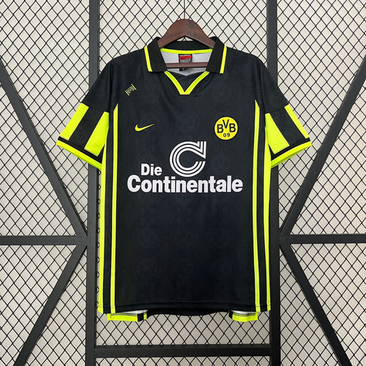 96-97 Borussia Dortmund segunda equipación