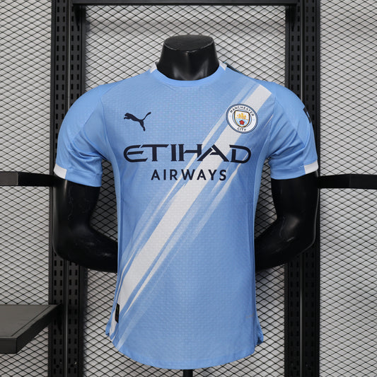 25-26 Manchester City primera equipacion