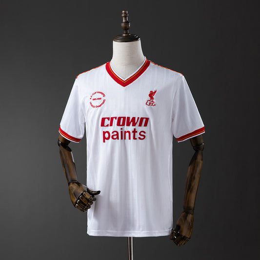 85-86 Liverpool segunda equipación