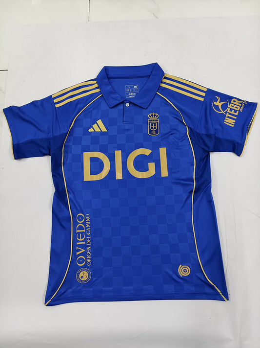 25-26 Real Oviedo primera equipacion