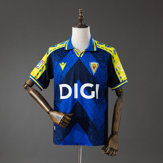 25-26 Cádiz primera equipación jornada retro