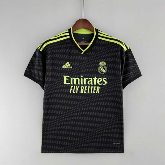 22-23 Real Madrid tercera equipación