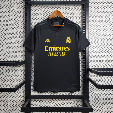 23-24 Real Madrid tercera equipación