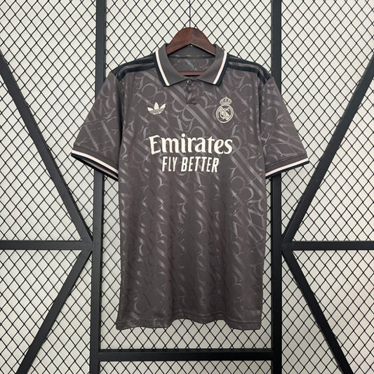 24-25 Real Madrid tercera equipación