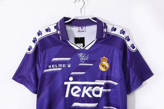 94-96 Real Madrid segunda equipación
