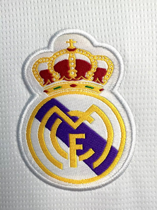 97-98 Real Madrid primera equipación