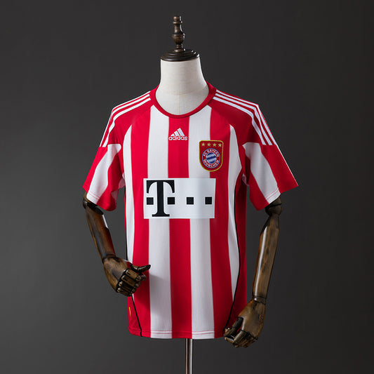 10-11 Bayern de Munich primera equipación