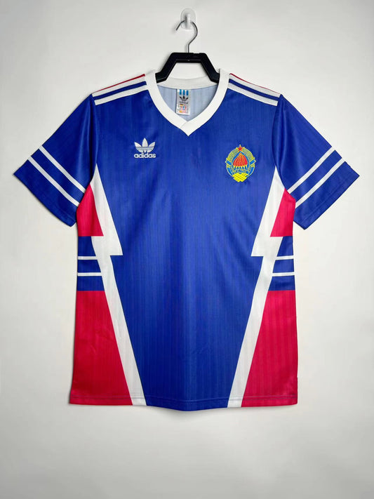 90 Selección Yugoslavia primera equipacion