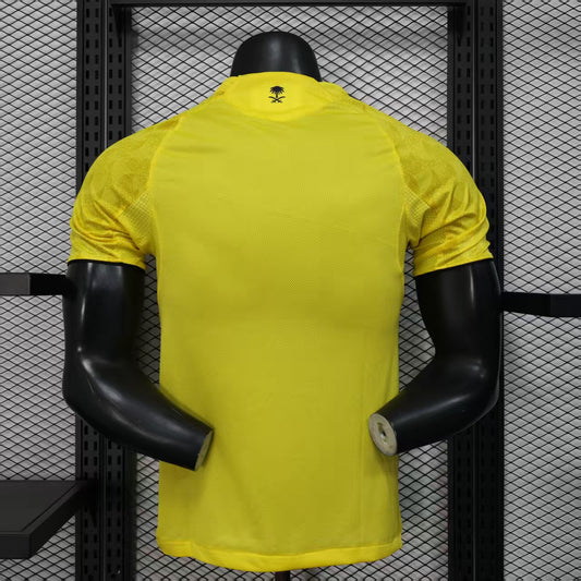 25-26 Al nassr primera equipacion