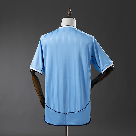 01-02 Celta primera equipación