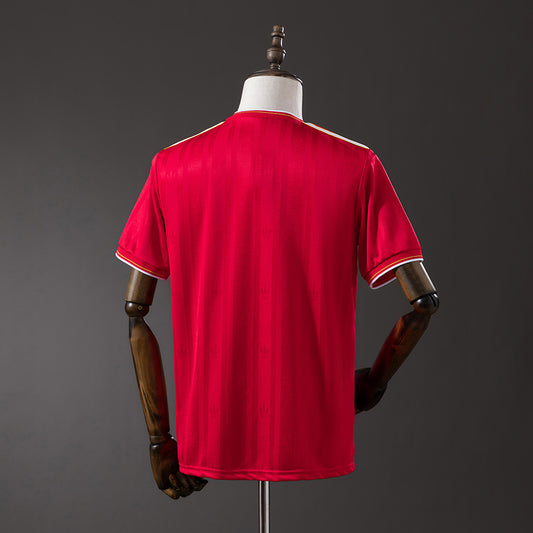 86-87 Liverpool primera equipación