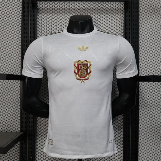 25-26 Bayern de Munich 125 aniversario blanca