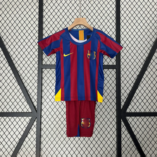 05-06 Barcelona primera equipación niño