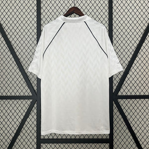 87-89 Tottenham primera equipación