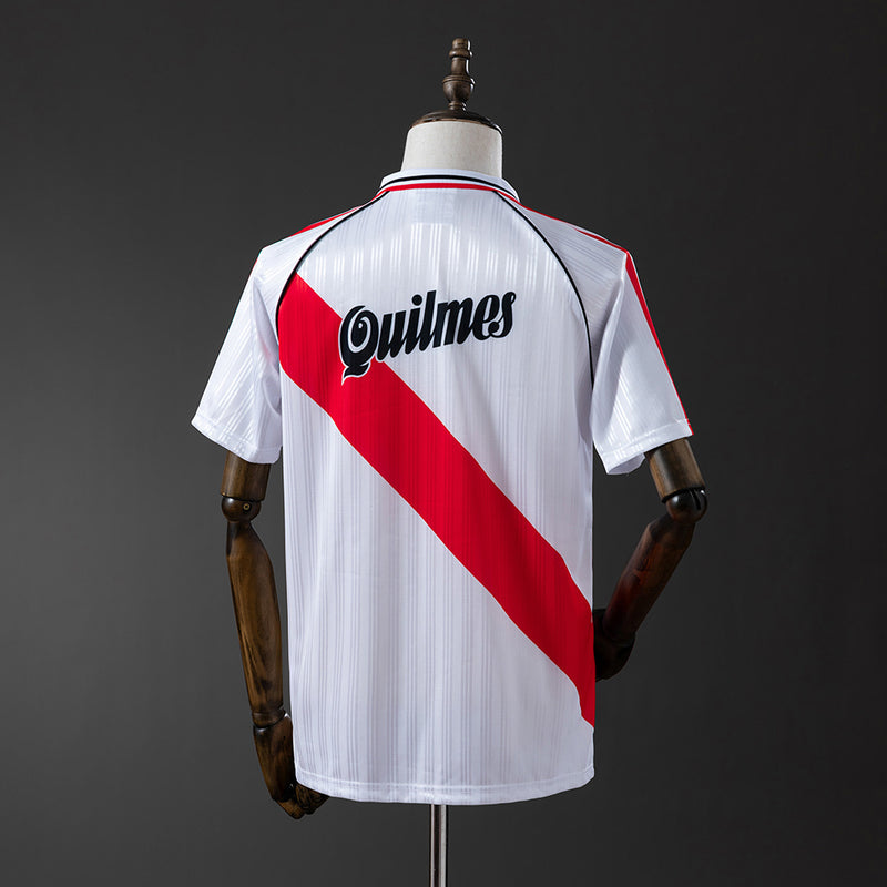 95-96 River Plate primera equipación