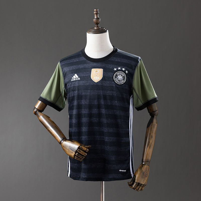 2016 Alemania segunda equipación