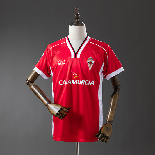 99-01 Oviedo primera equipación