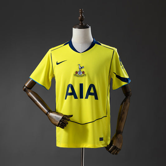 25-26 Tottenham tercera equipación