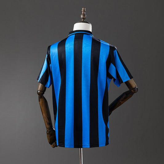 92-94 Inter de Milán primera equipación