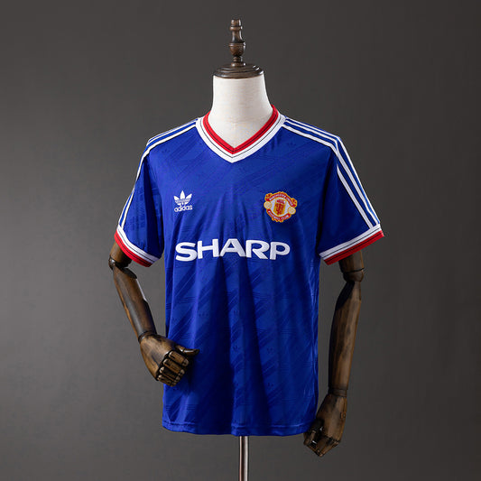 86-88 Manchester United tercera equipación