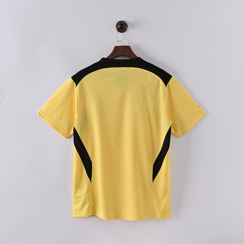 04-05 Liverpool segunda equipacion
