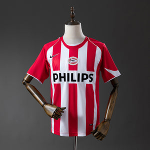 04-05 PSV primera equipación