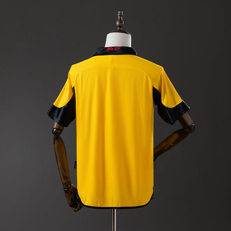 99-00 AC Milán cuarta equipación