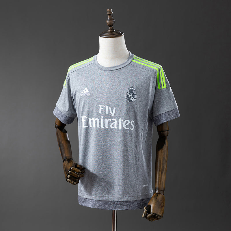 15-16 Real Madrid segunda equipación