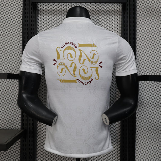 25-26 Bayern de Munich 125 aniversario blanca