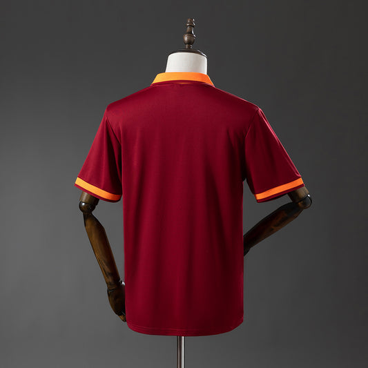 82-83 Roma primera equipación