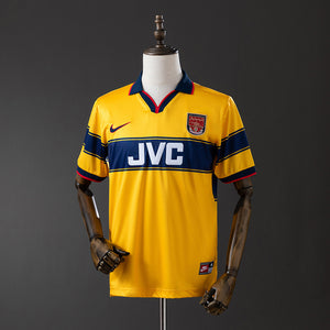 97-98 Arsenal segunda equipación