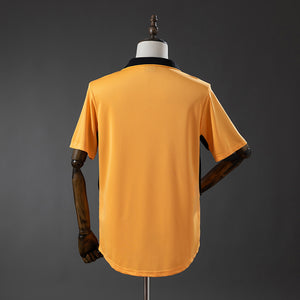 02-04 Wolverhampton primera equipación