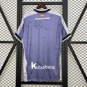 25-26 Real Sociedad segunda equipación