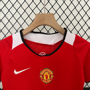 04-06 Manchester United primera equipación niño