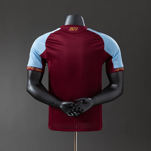 25-26 Aston Villa primera equipación