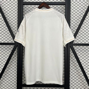 25-26 Nottingham forest segunda equipacion