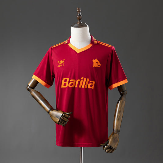 92-94 Roma primera equipación