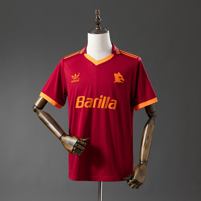 92-94 Roma primera equipación