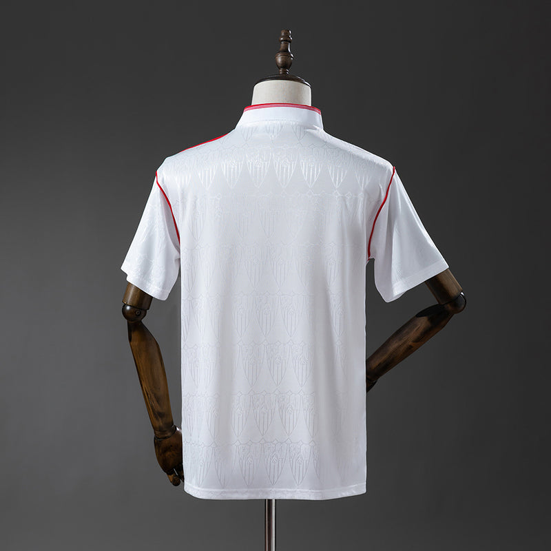 91-92 Sevilla primera equipación