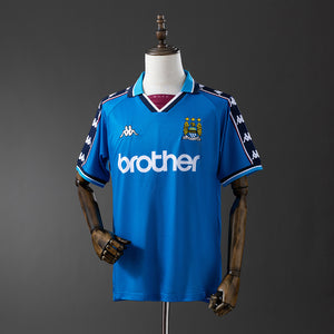 97-99 Manchester City primera equipación