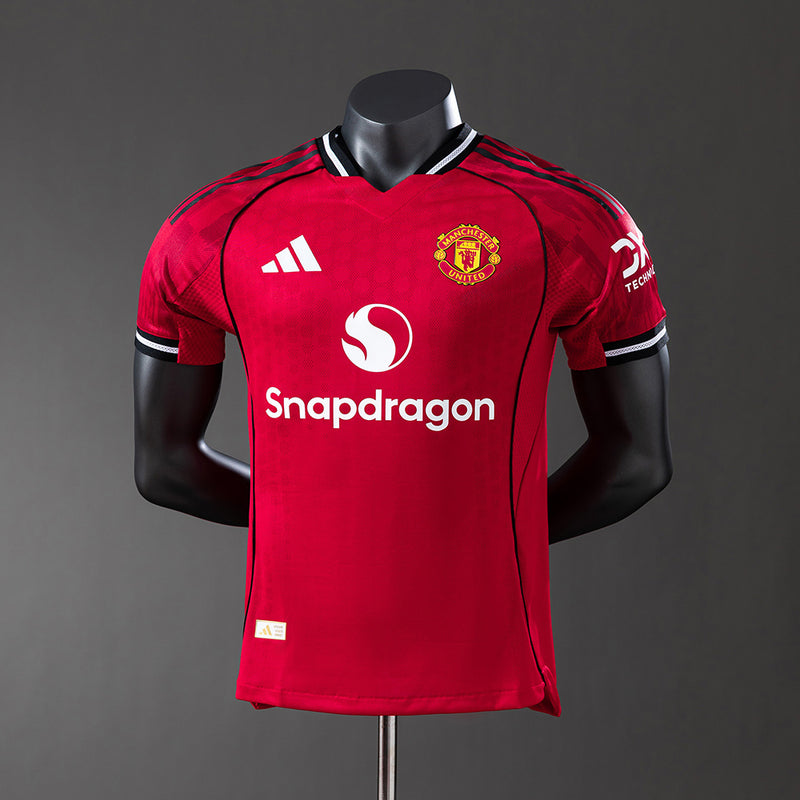 25-26 Manchester United primera equipación