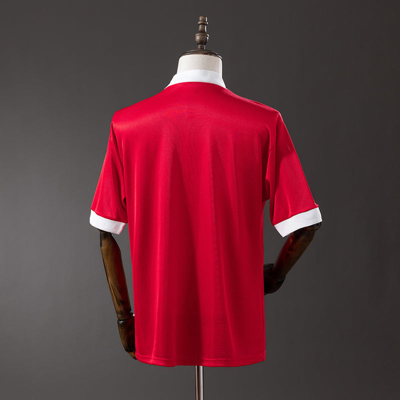 80-81 Liverpool primera equipación