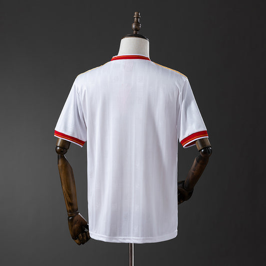 85-86 Liverpool segunda equipación